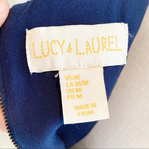 Lucy & Laurel blue lace tunic top Medium - Picture 5 of 6